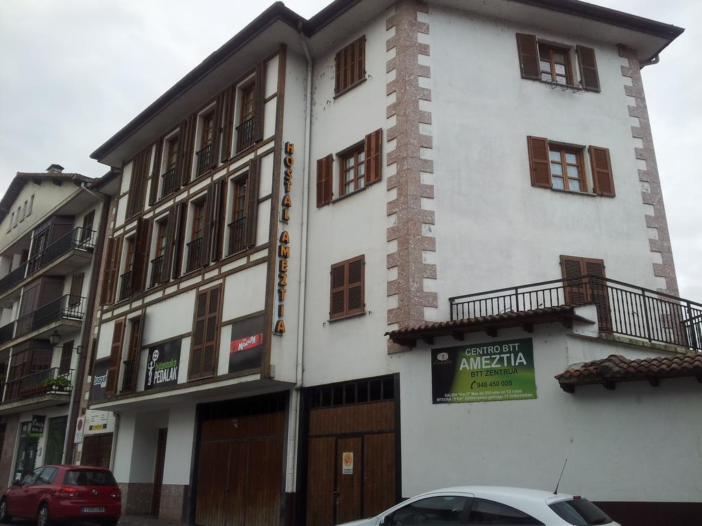 Hostal Ameztia Doneztebe Екстериор снимка